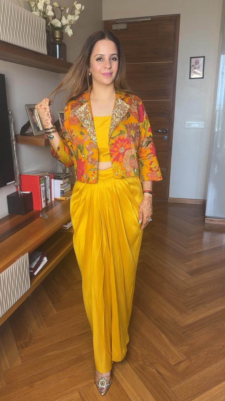 MUSTARD SKIRT SET