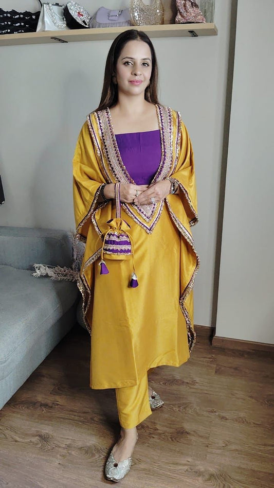Deep V Kaftan Set With Potli MC043