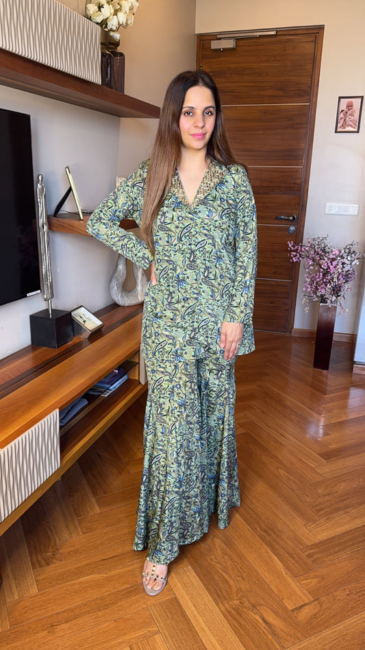 COLLAR LOOK SHARARA SET
