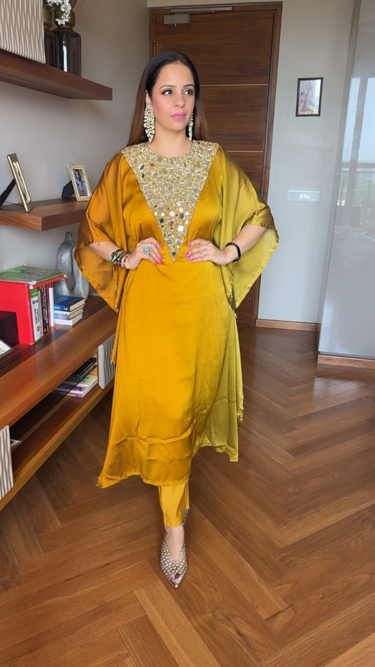 V KAFTAN SET