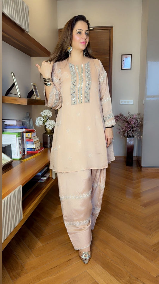 BEIGE SHORT GHERA FARSHI SET