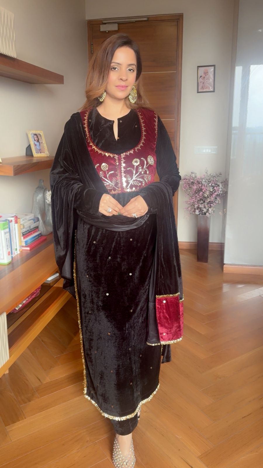 BLACK LONG 4 PIECE SUIT SET