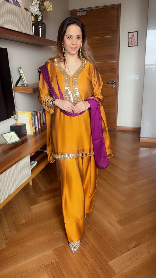 MIRROR FARSHI SUIT SET