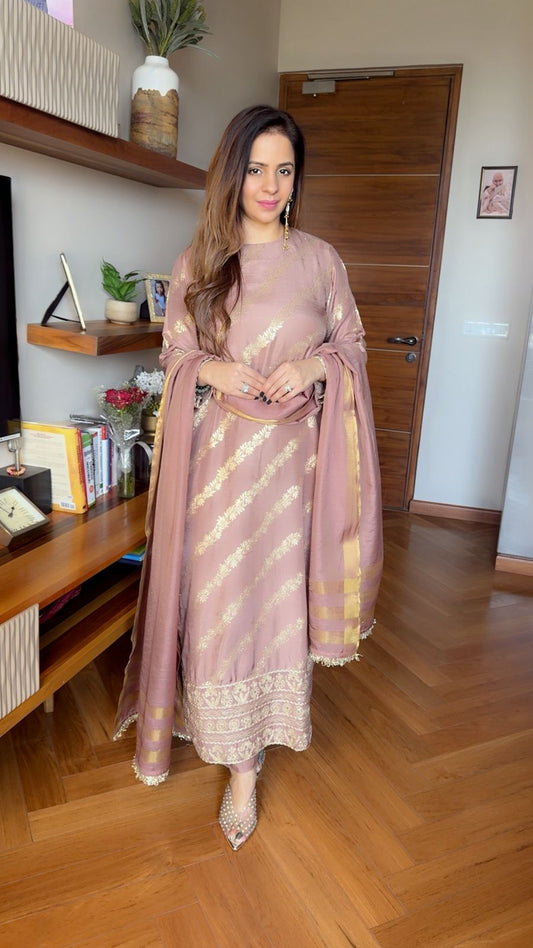 MOCHA-E-ZARI SUIT SET