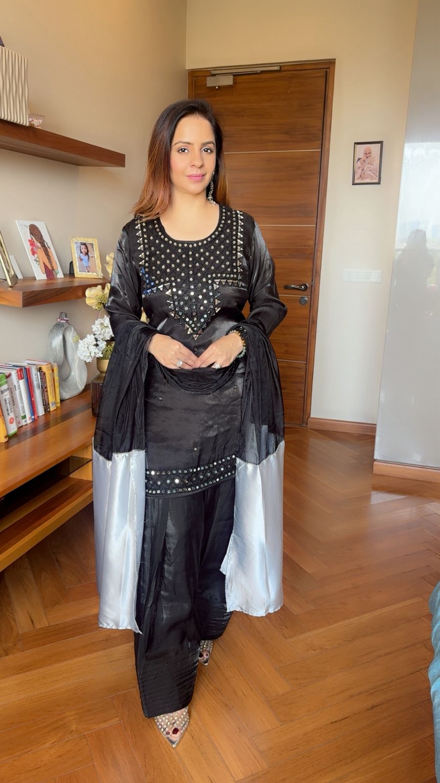 AAIYNA  FARSHI SET