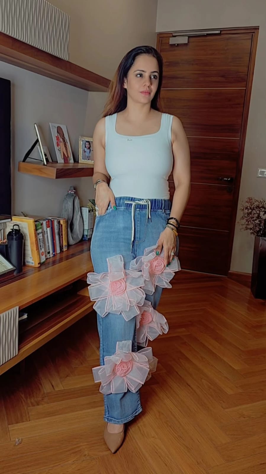 DANIM 3D FLOWER ATTACHED PANT